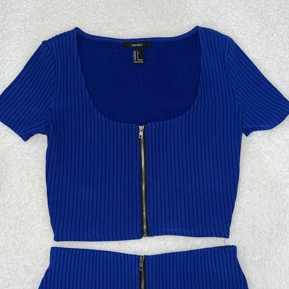 Royal Blue Ribbed Skirt Set - Picture 3 of 3